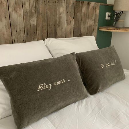 Les Grenouilles Apartment Амиен Екстериор снимка
