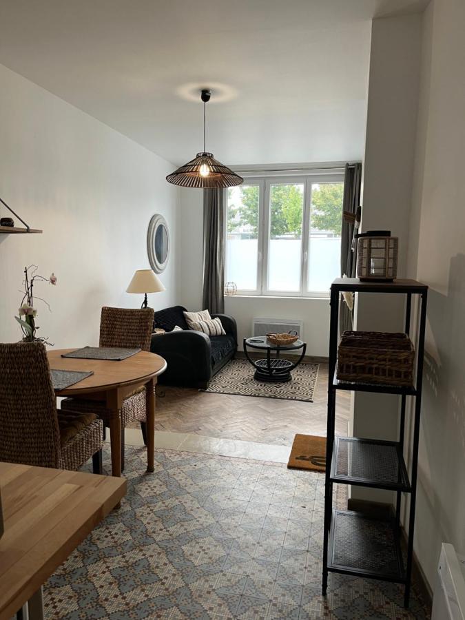 Les Grenouilles Apartment Амиен Екстериор снимка
