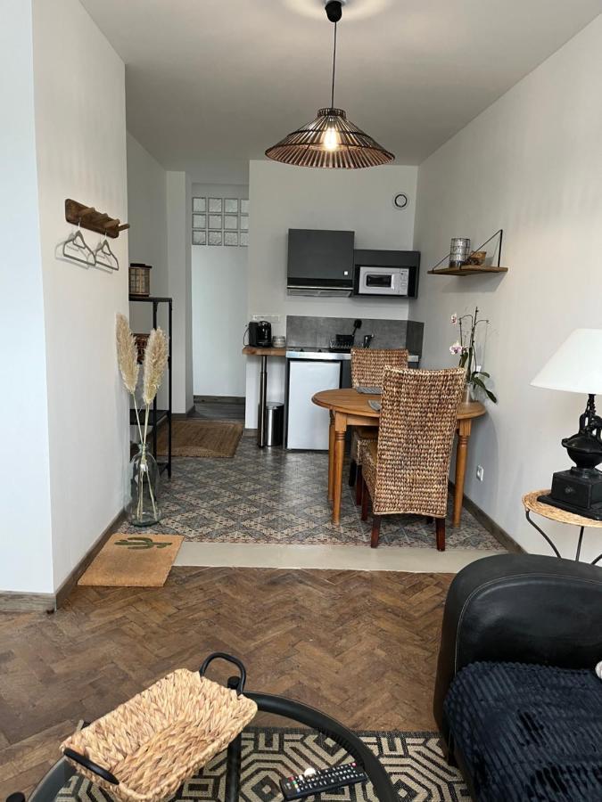 Les Grenouilles Apartment Амиен Екстериор снимка
